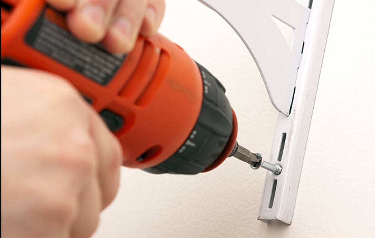 Plumbing leak repair service
